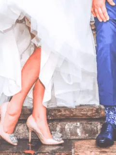 Learn how to pray for your future spouse during a season of waiting. God will move mighty in their life! #seasonofwaiting #singleness #single #dating #marriage #Christian #dating #datingtips