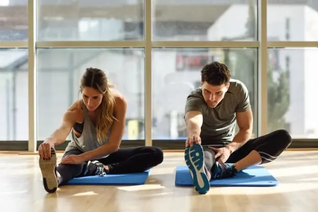 quick team building game partner stretch