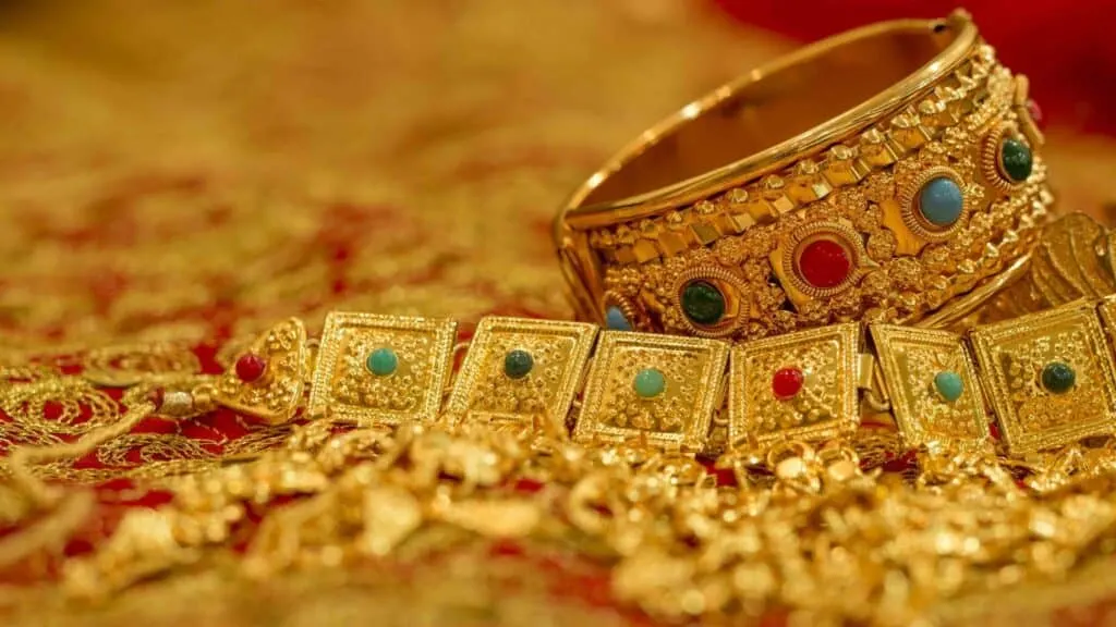 gold jewelery