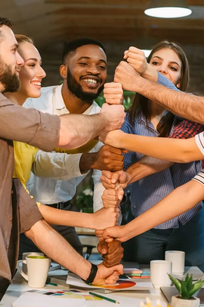 7 Team Bonding Ideas That Will Transform Your Group Dynamics | Think ...